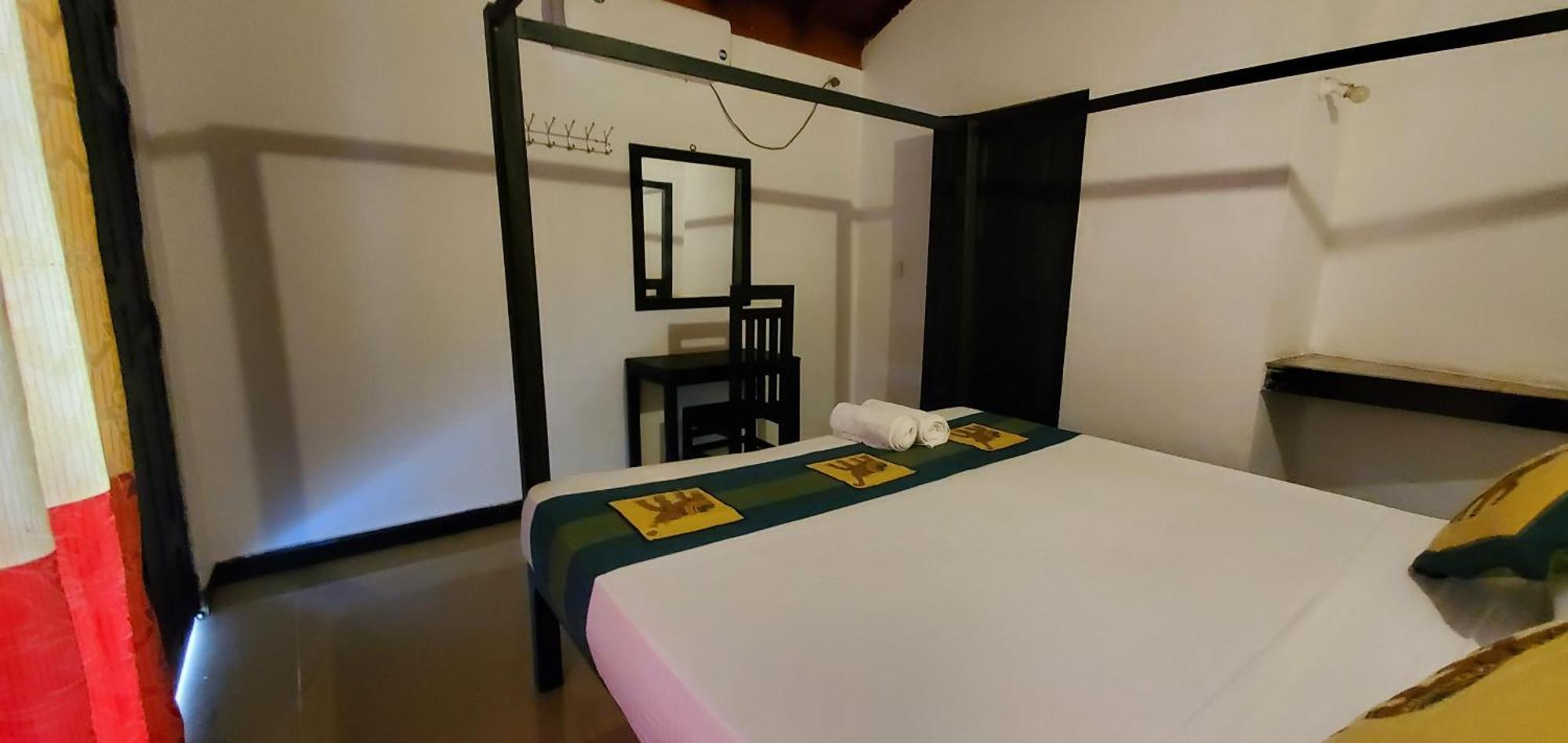 Surf & Sand Hotel Arugambay Arugam Kudah Eksteriør bilde