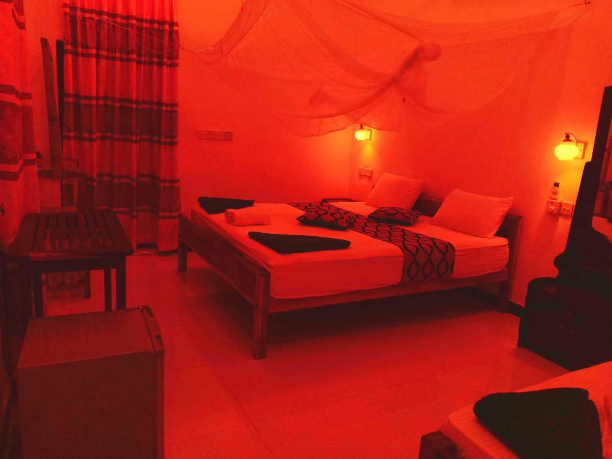 Surf & Sand Hotel Arugambay Arugam Kudah Eksteriør bilde